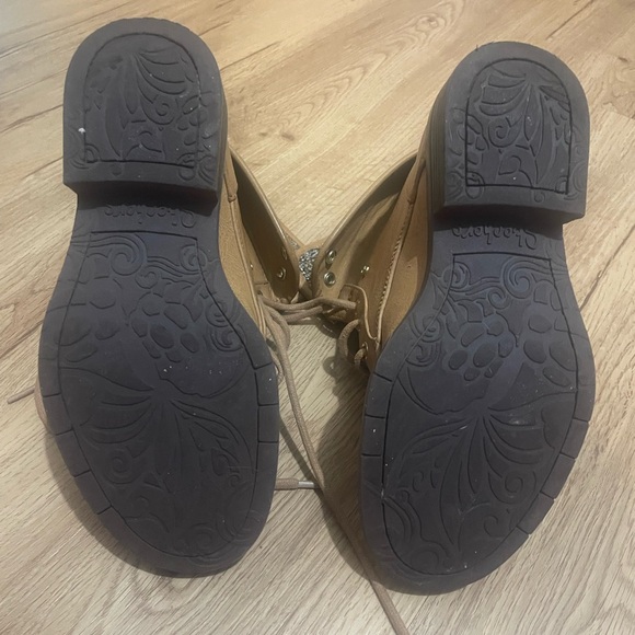 🌾 Skechers lace up boots - Picture 5 of 6
